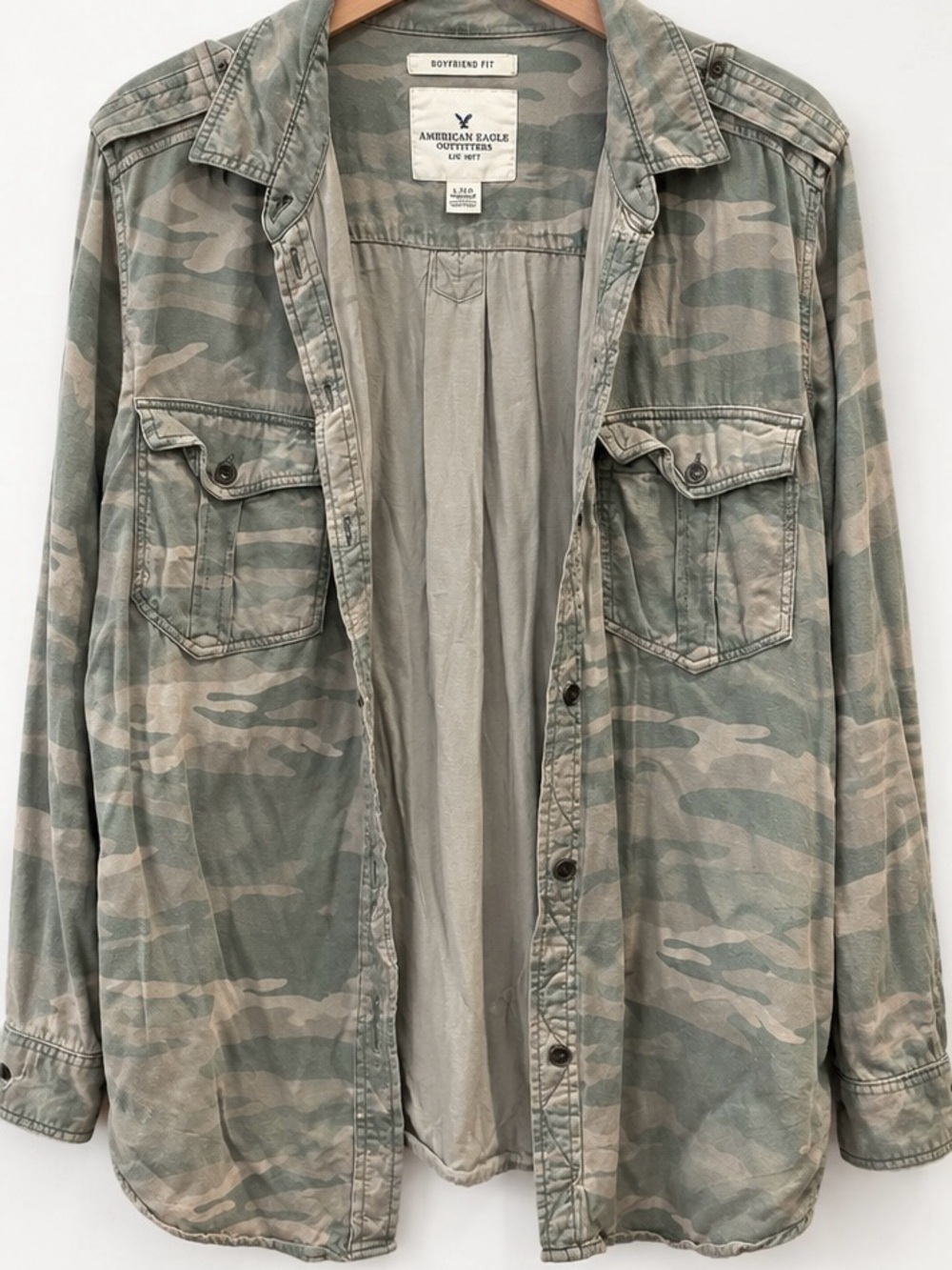 American Eagle Camo Boyfriend Fit Jacket Stay Lovely L